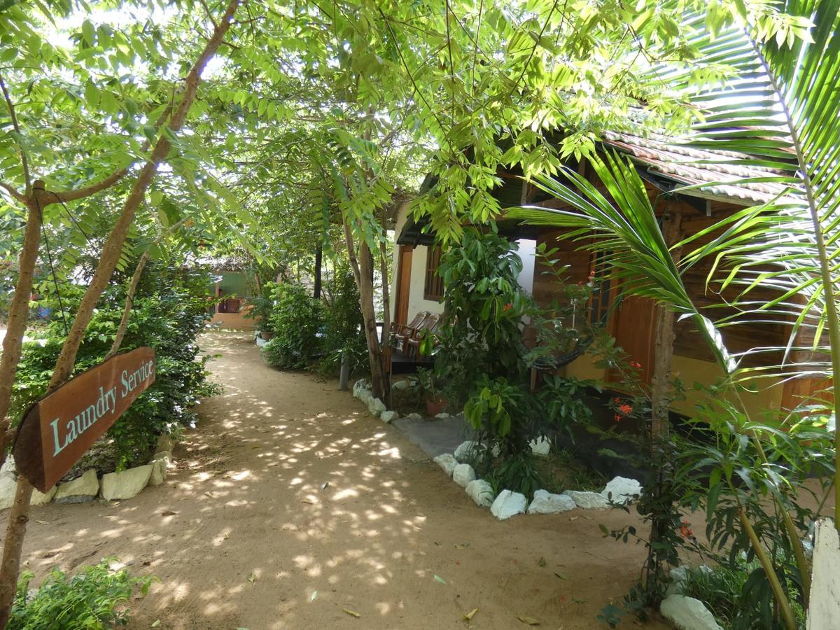 Relax Garden Inn Arugam Bay Exterior photo