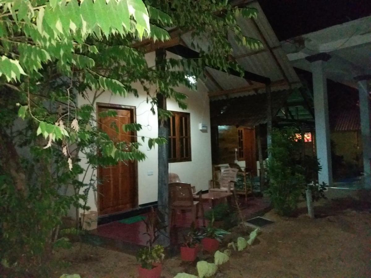 Relax Garden Inn Arugam Bay Exterior photo