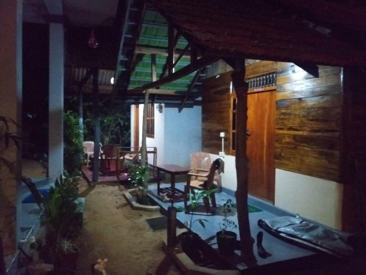 Relax Garden Inn Arugam Bay Exterior photo